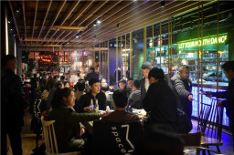 麻辣空間清油火鍋講述餐飲業“最后一片藍海”團餐
