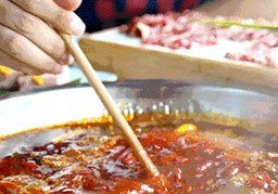 外國(guó)網(wǎng)民對(duì)四川火鍋的評(píng)論火了？除非在北極否則不要觸碰它